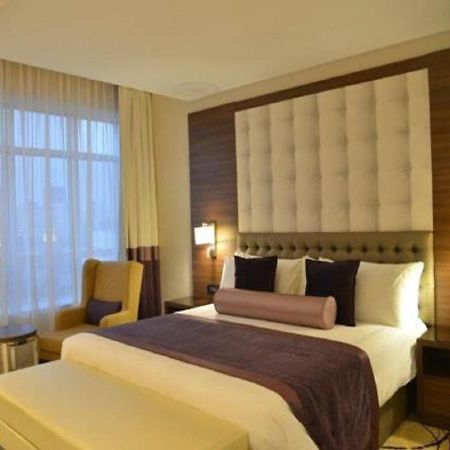 The Envoy Hotel Abuja Buitenkant foto