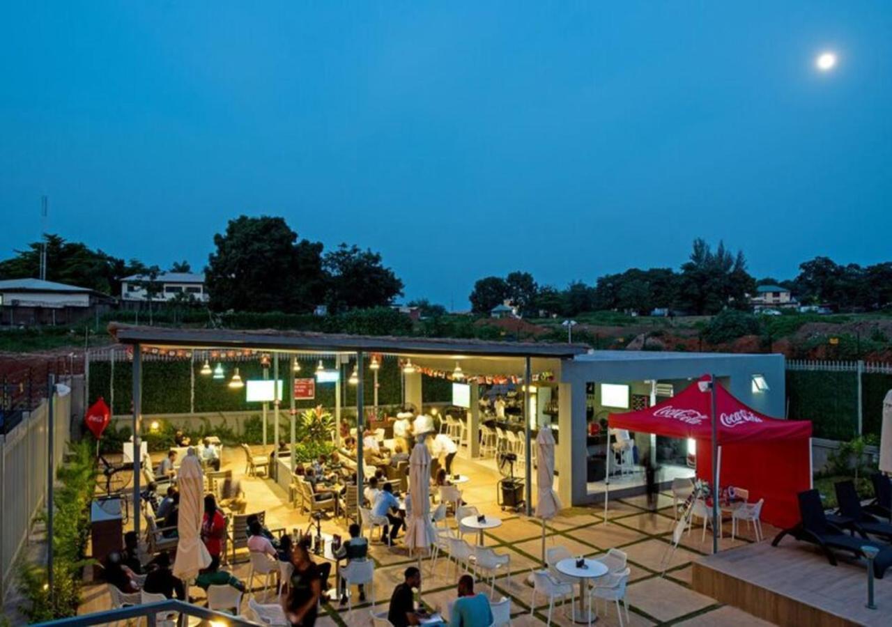 The Envoy Hotel Abuja Buitenkant foto