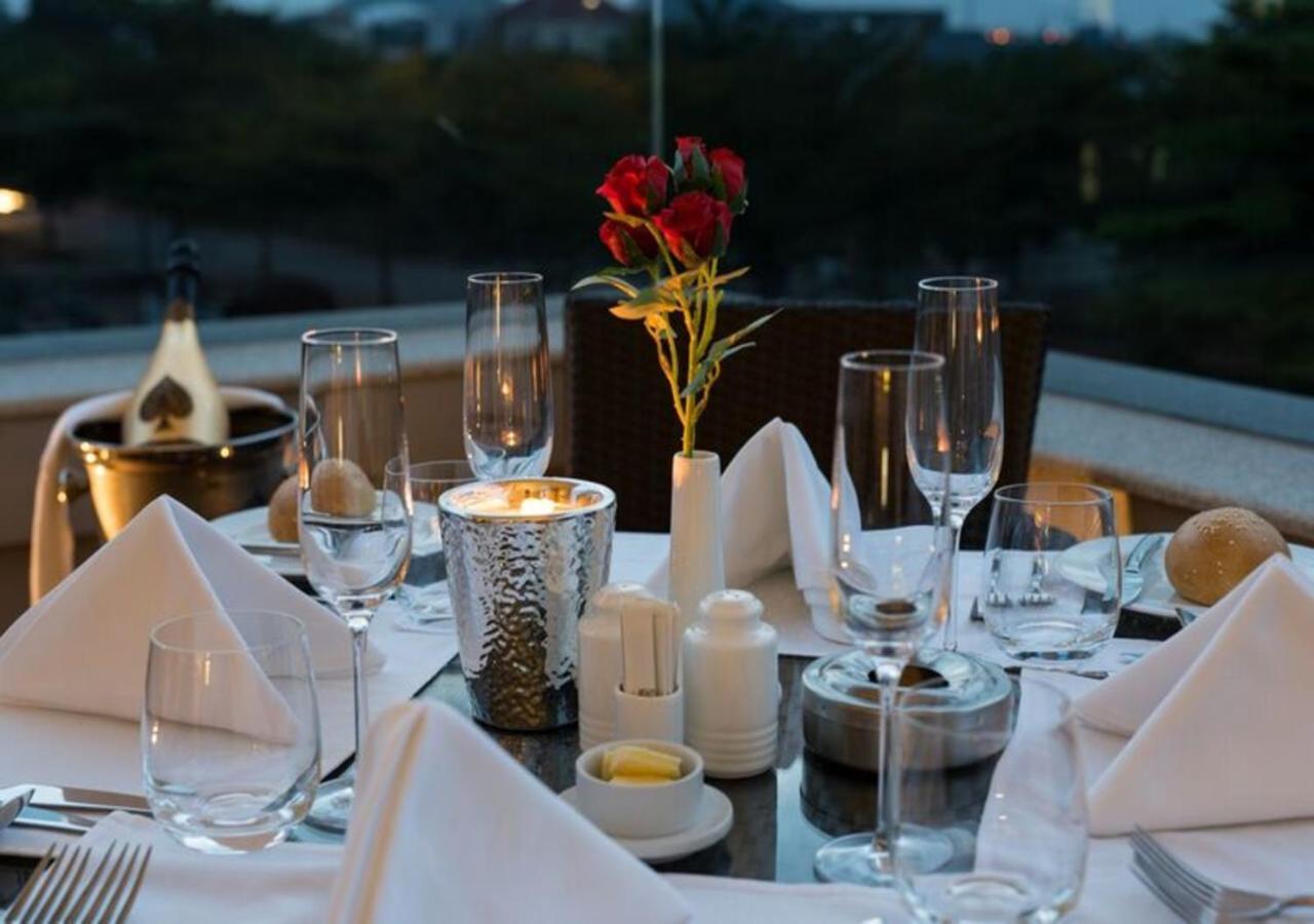 The Envoy Hotel Abuja Buitenkant foto